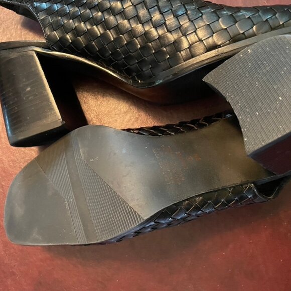 Black Woven Leather Sling-Back shoes. Size 9. 3"heel - Picture 5 of 7